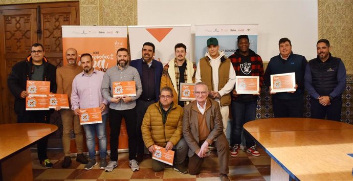 Foto de familia de los premiados en la Jornada de la Tapa de Toledo