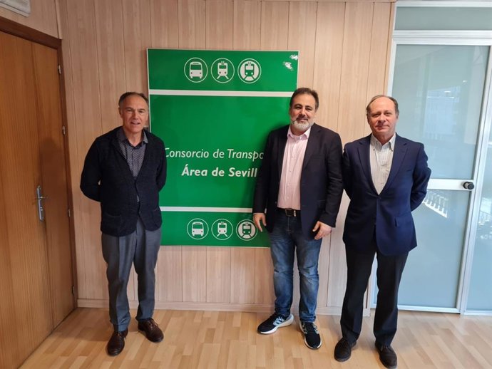 A la reunión han asistido el director gerente del Consorcio, Juan Carlos García Argenté, y el delegado de Urbanismo del Ayuntamiento de Bormujos, Manuel Romero.