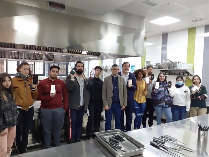 Visita de la Junta a la Academia Futuro