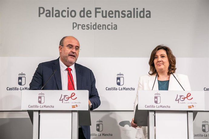 El vicepresidente de Castilla-La Mancha, José Luis Martínez Guijarro, preside en el Palacio de Fuensalida, la reunión del Consejo de Diálogo Social, donde estará acompañado por la consejera de Economía, Empresas y Empleo, Patricia Franco.