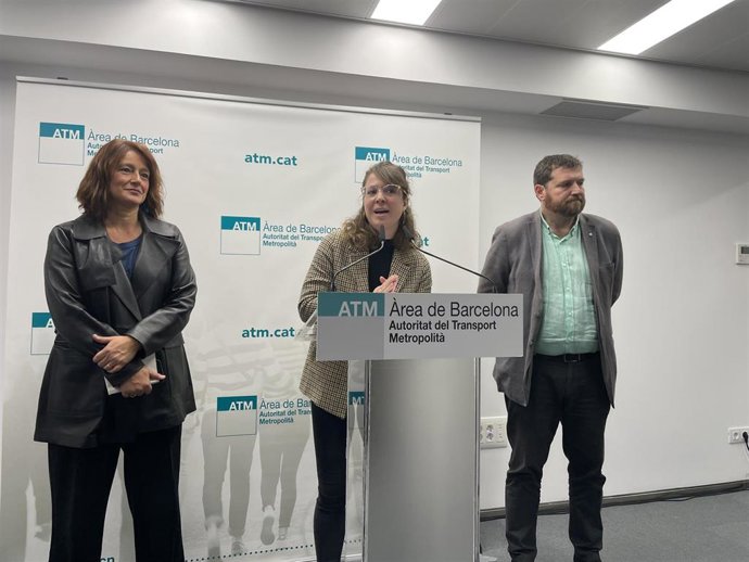 Bonet, Sanz y Sanglas en rueda de prensa para presentar la propuesta de tarifas del transporte público para 2023 tras el Consejo de Administración de la Autoritat del Transport Metropolit (ATM)