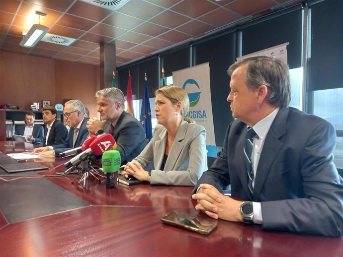 Presentación del acuerdo entre Cepsa y Arcgisa para producir hidrógeno verde a través de la reutilización de aguas residuales
