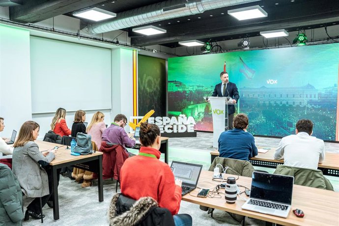 El presidente de Vox, Santiago Abascal, durante una rueda de prensa