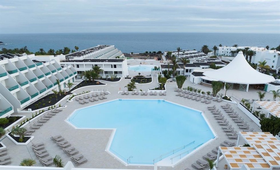 Radisson Hotel Group abre un Radisson Blu Resort en la isla Lanzarote