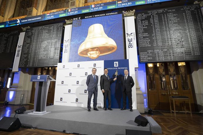 Toque De Campana De Emperador Properties