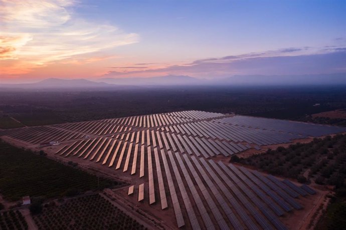 Planta solar de Lantania