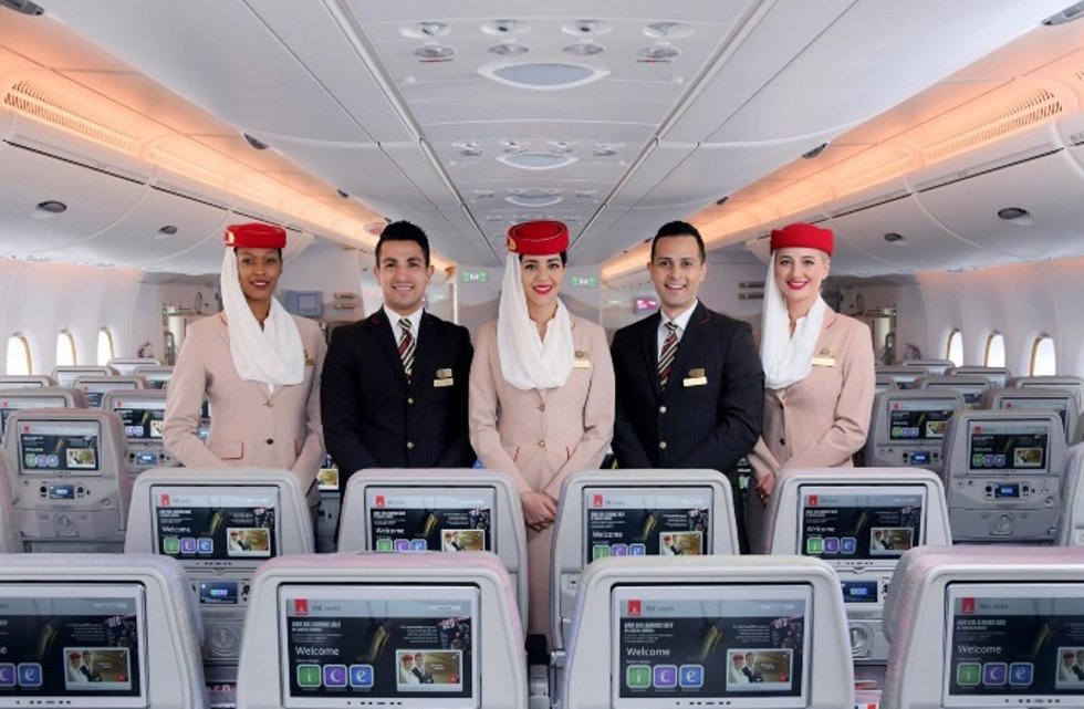 Emirates reclutará en enero tripulantes de cabina de siete ciudades españolas, entre ellas Madrid, Barcelona o Málaga.