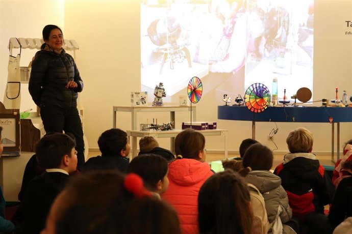 Archivo - Actividad en el Parque de las Ciencias de Granada.