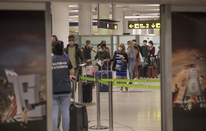 Archivo - Imagen de archivo del Aeropuerto de Sevilla.