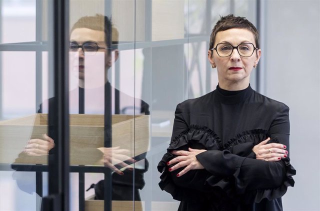 La directora de Primavera Sound Madrid, Almudena Heredero, posa durante una entrevista para Europa Press, en las oficinas del festival, a 19 de diciembre de 2022, en Madrid (España). 