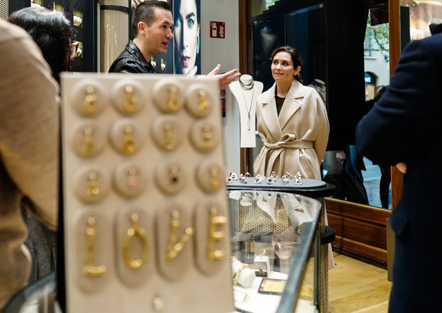 Isabel Díaz Ayuso en Las Rozas Villages