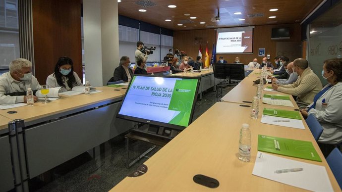 La consejera de Salud, María Somalo, ha dado a conocer el nuevo plan en el Consejo Riojano de Salud