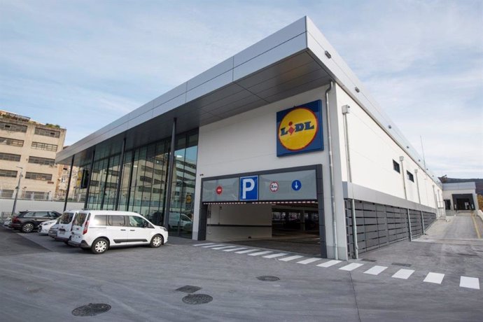 Archivo - Tienda Lidl