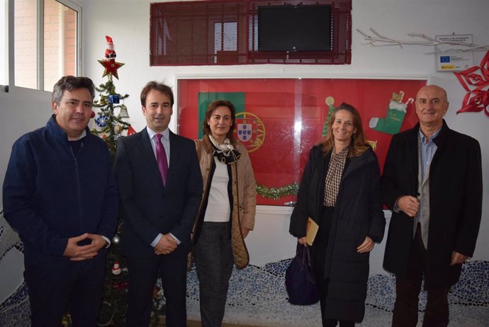 Visita de la nueva cónsul general de Portugal en Sevilla, Claudia Boesch, que ha estado acompañada por Filipa Soares, consejera de Educación para España y Andorra y directora del Instituto Cames.