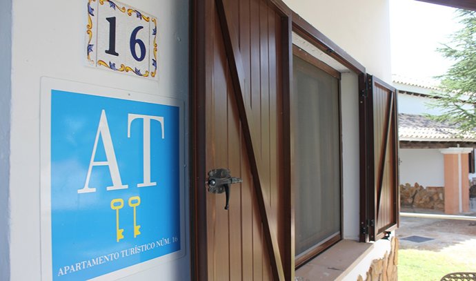 Archivo - Ahorro energético en el sector turístico