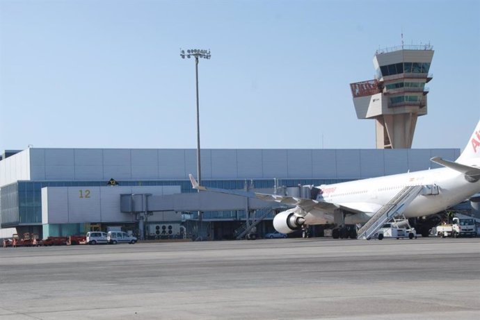 Archivo - Aeropuerto de Gran Canaria