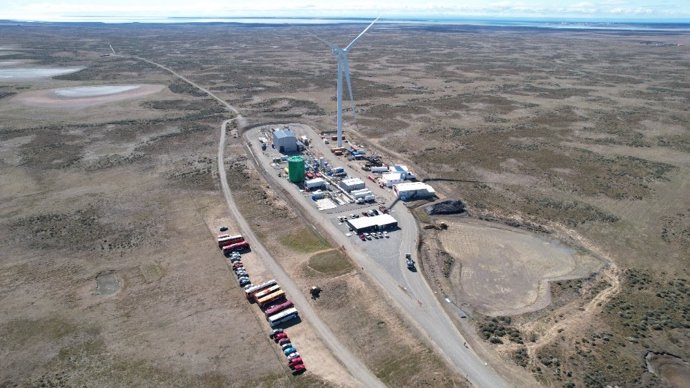 Imagen aérea de la nueva planta de carburante sintéticos de Porsche y Highly Innovative Fuels (HIF) en la localidad chilena de Punta Arenas.