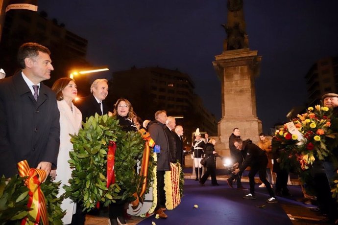El presidente del Partido Popular (PP) en Aragón, Jorge Azcón, ha participado en el acto del 431 aniversario de la decapitación del Justicia de Aragón, Juan de Lanuza, por Felipe II