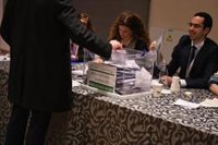 La campaña electoral al ICAM no logra aumentar la participación y se sitúa en un 7,82% en voto presencial