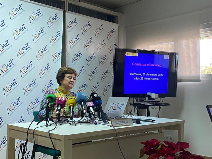 La delegada territorial de la Agencia Estatal de Metereología (Aemet), María José Guerrero, en rueda de prensa.