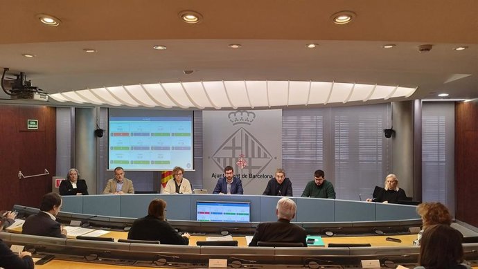 La comisión extraordinaria de Economía y Hacienda del Ayuntamiento de Barcelona.