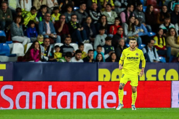 Archivo - Alberto Moreno of Villarreal during the Santander League match between Villareal CF and RCD Mallorca at the Ciutat de Valencia Stadium on November 6, 2022, in Valencia, Spain.