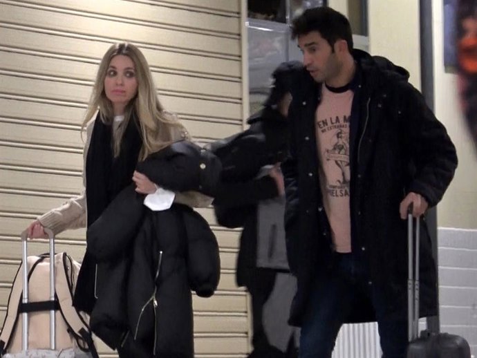 Vanesa Romero y Santi Burgoa, a su regreso de Bruselas