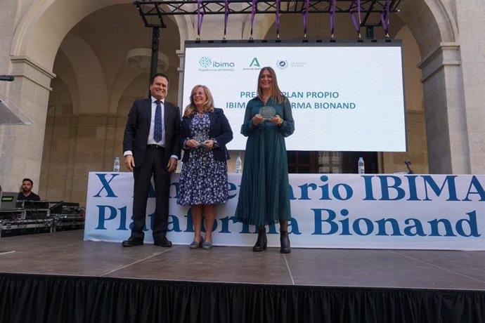 El Biobanco del Sistema Sanitario Público de Andalucía, premiado por su interacción con los donantes de muestras.