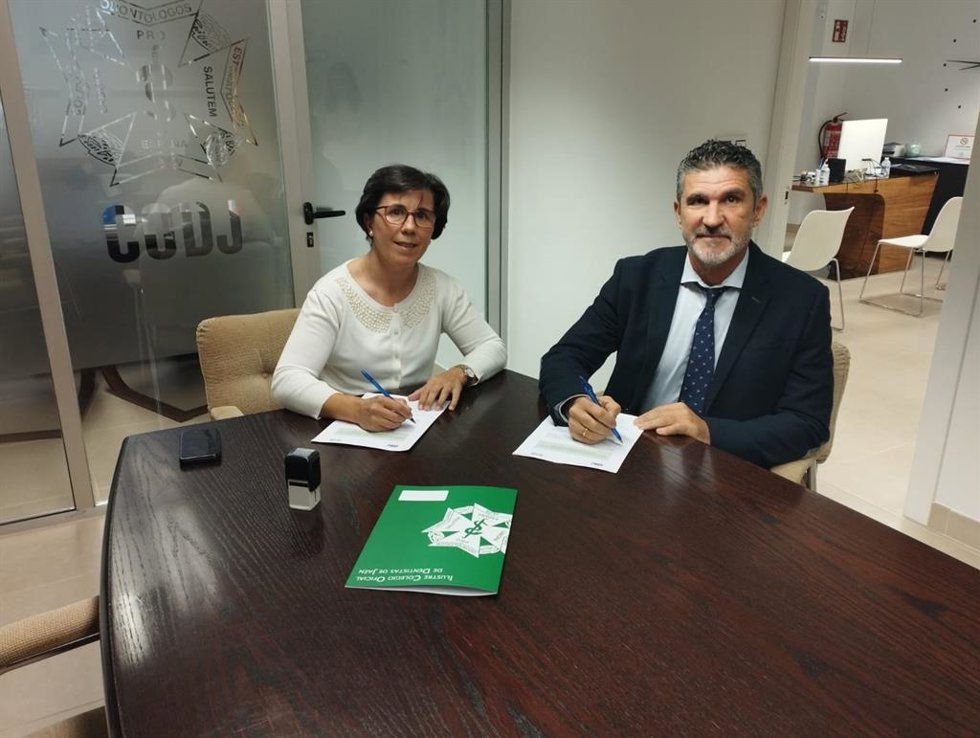 Firma del convenio.