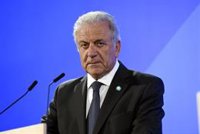 Bruselas encuadra en encuentros de cortesía las reuniones con el excomisario salpicado por los sobornos de Qatar