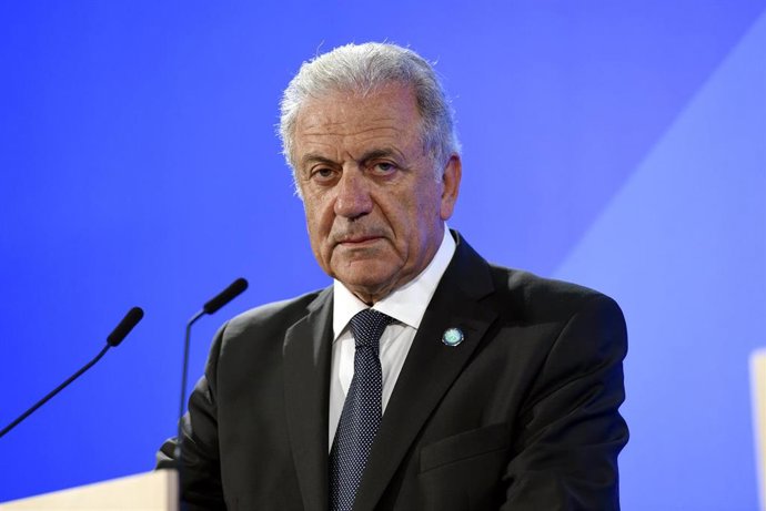 Archivo - El excomisario de la UE para Migración Dimitris Avramopoulos