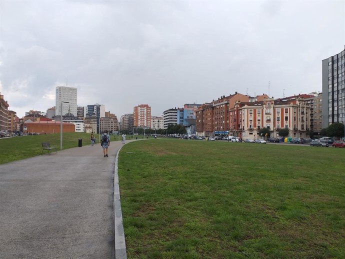 Parque del Tren de la Libertad, conocido como el 'Solarón',  en Gijón