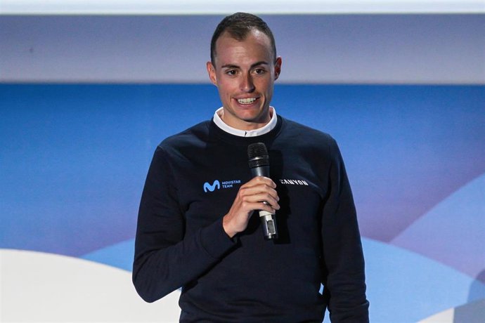 Enric Mas durante la presentación del Movistar Team para 2023