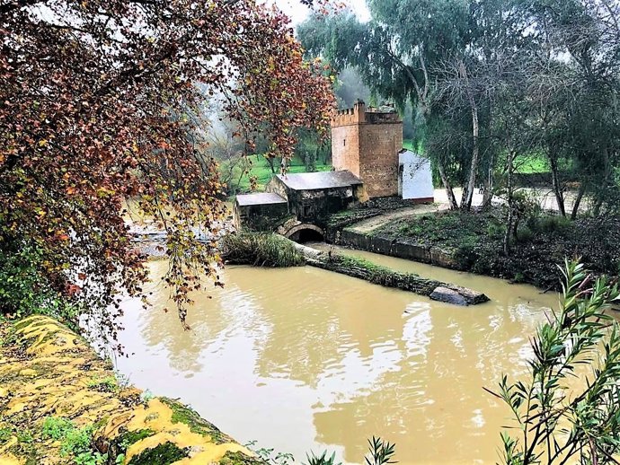 Una estación de bombeo y una tubería de 16 kilómetros garantizarán el caudal y la calidad de las aguas a su paso por la ciudad.