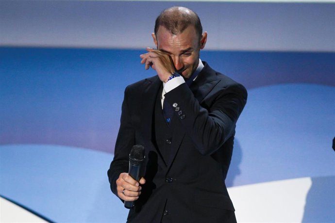 Alejandro Valverde, emocionado durante la presentación del Movistar Team para la temporada 2023