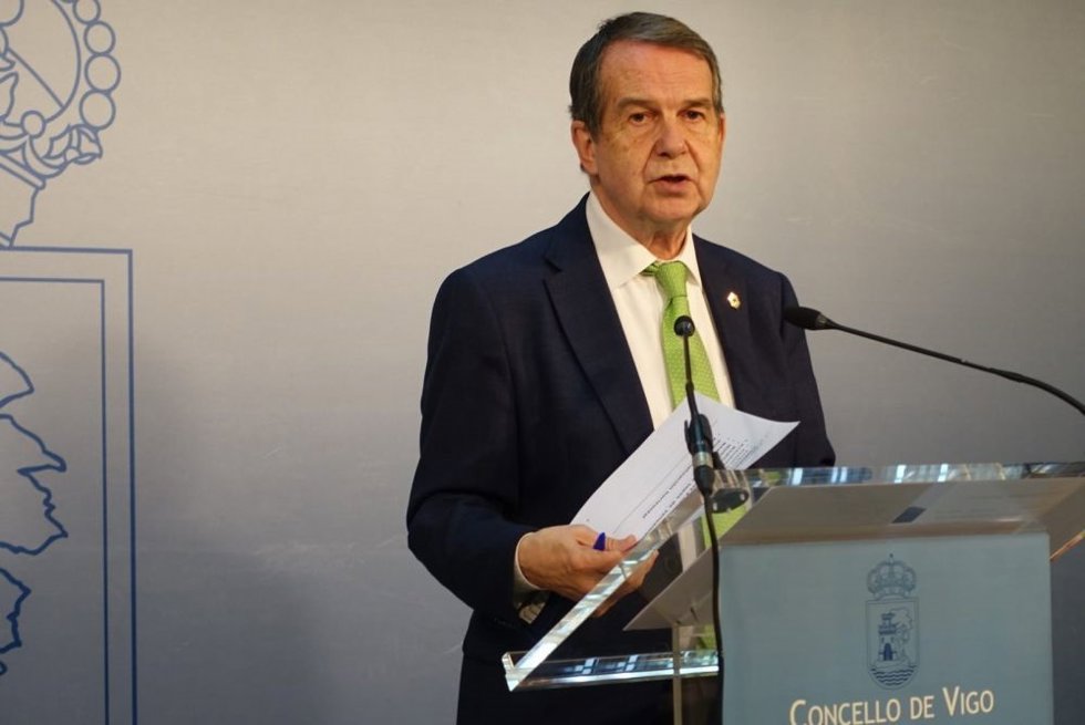 O alcalde de Vigo, Abel Caballero, comparece en rolda de prensa.