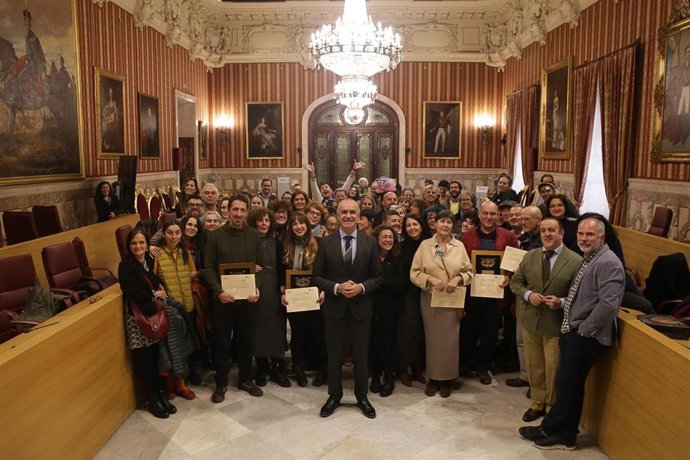 Premios Xxxiii Feria De Artesanía Creativa De Sevilla. Nota De Prensa Y Fotografía