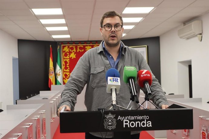 El delegado de Turismo de Ronda, Ángel Martínez, ha destacado los buenos resultados alcanzados por la empresas municipal de promoción turística.
