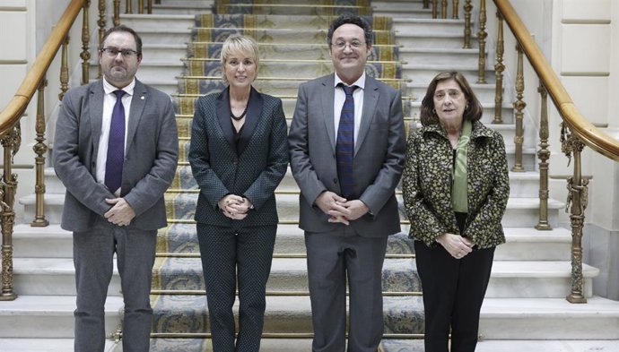 Firma del convenio entre INCIBE y la Fiscalía General del Estado.