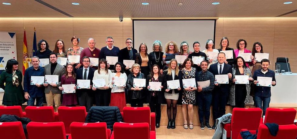 Educación premia 20 experiencias educativas que contribuyen al desarrollo de la competencia del alumnado