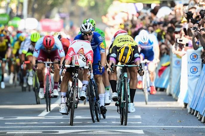Archivo - Caleb Ewan gana al sprint la undécima etapa del Tour en Toulouse
