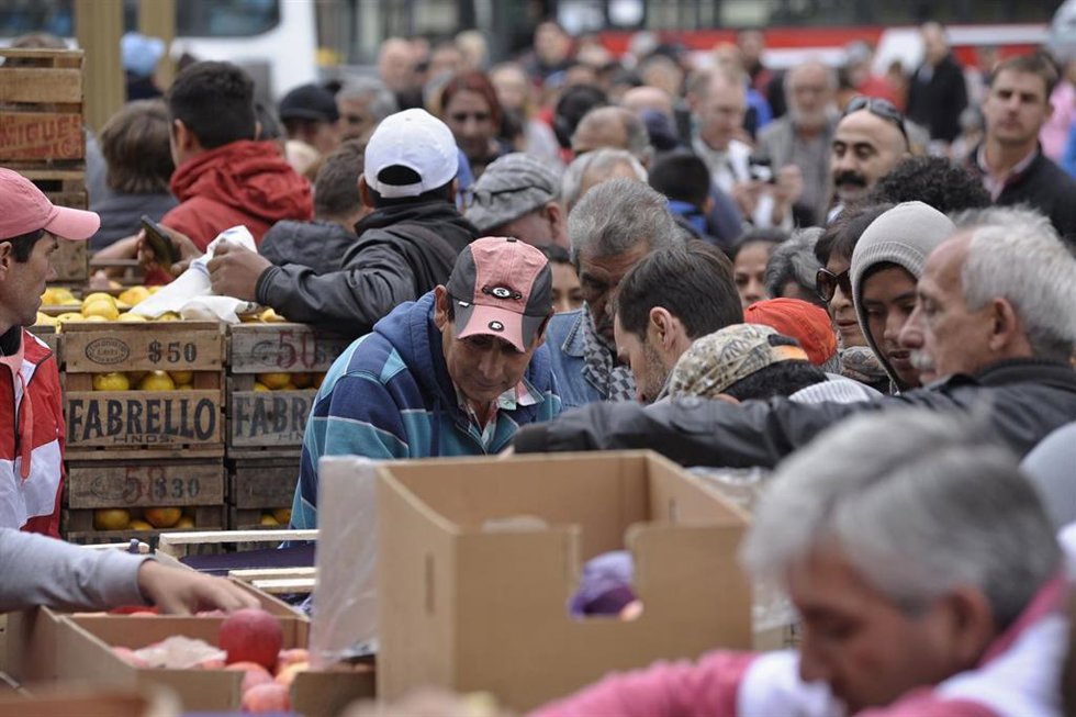 Archivo - Mercado en Argentina