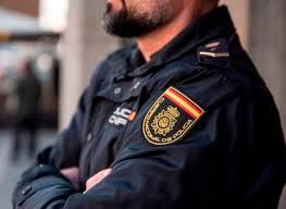 Agente de la Policía Nacional.