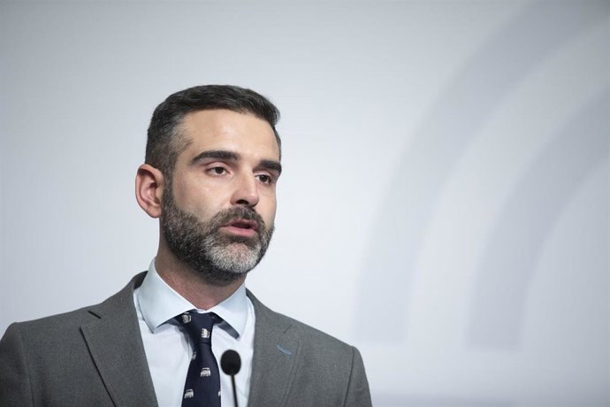 El consejero de Sostenibilidad, Medio Ambiente y Economía Azul y portavoz del Gobierno, Ramón Fernández-Pacheco en la rueda de prensa posterior al Consejo de Gobierno de la Junta de Andalucía. (Foto de archivo).