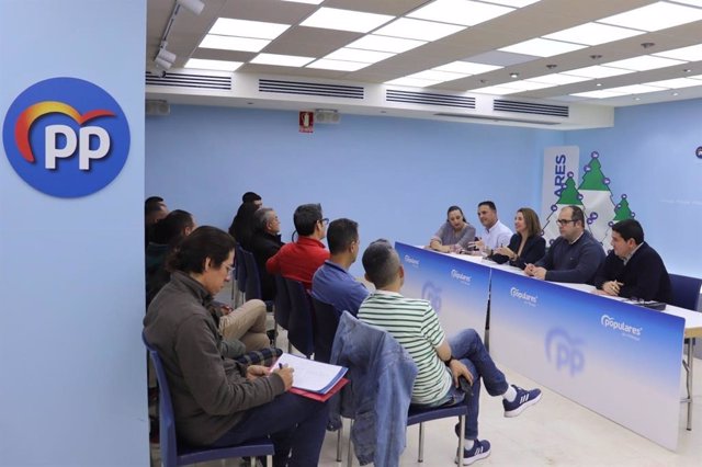 La vicesecretaria de Sociedad del Bienestar, Inclusión Social, Igualdad y Familias del PP de Málaga, Lucía Yeves, ha presidido el primer Foro de Migración que celebra la formación provincial