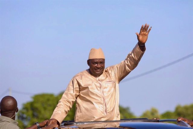 Archivo - Adama Barrow, presidente de Gambia