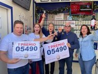 El 'Gordo' reparte 1,6 millones en dos barrios populares de Málaga, Torremolinos y Villanueva del Trabuco