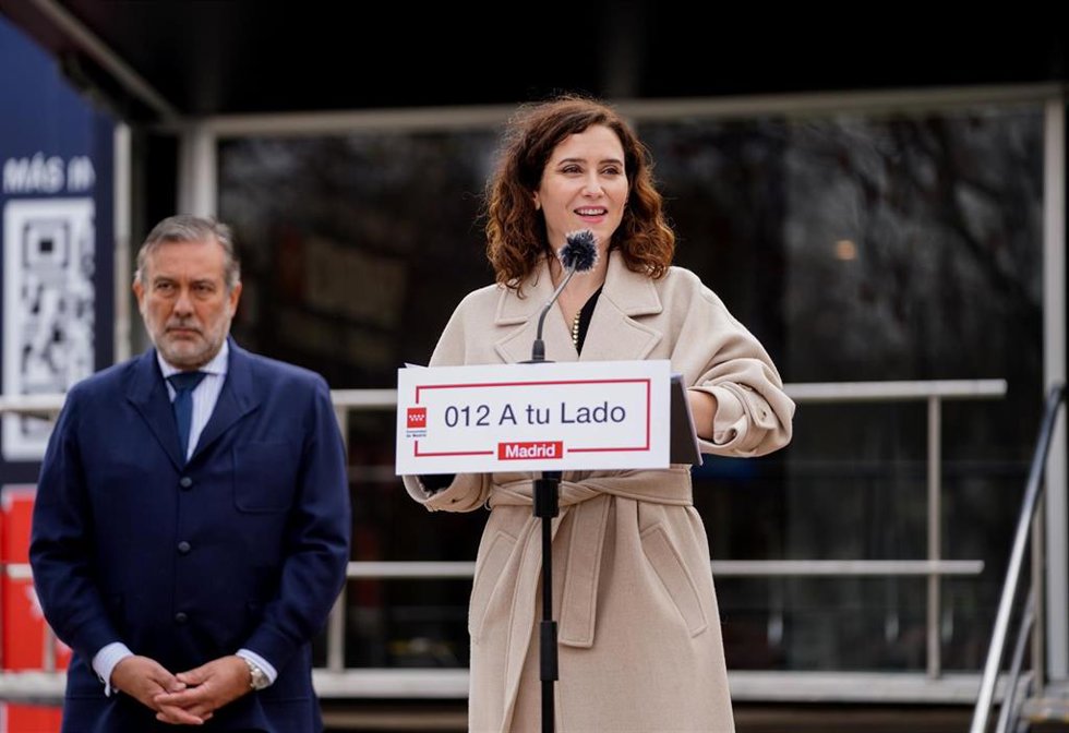 Isabel Díaz Ayuso, presidenta de la Comunidad de Madrid, en la presentación de la oficina móvil del Servicio de Atención e Información al Ciudadano 012