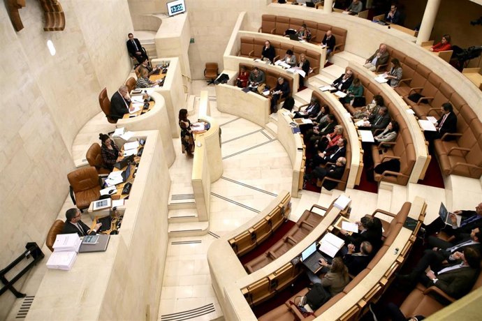 Debate de Presupuestos en el Parlamento de Cantabria