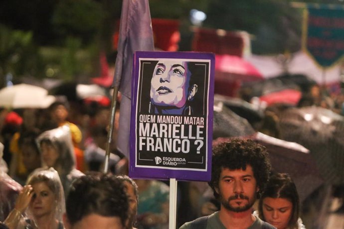 Concentración en protesta por el asesinato de Marielle Franco.
